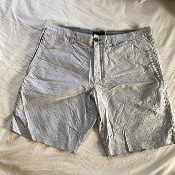 Banana Republic Other - Banana Republic Men’s Aiden Shorts, Grey, Size 36